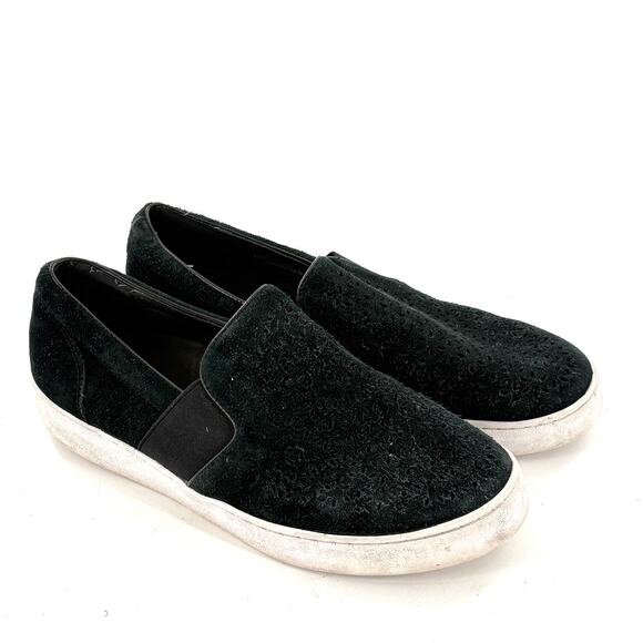 Vionic Kani Sneakers 9 Black Suede Flats Comfort Travel Laser Cut Perforated - Picture 3 of 9